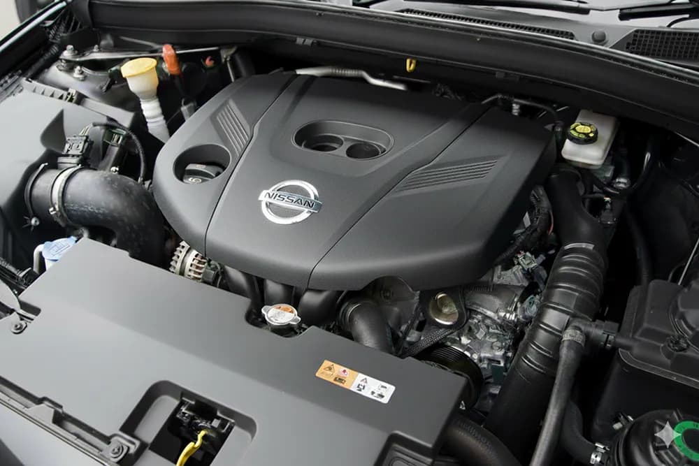 Nissan E13 Engine